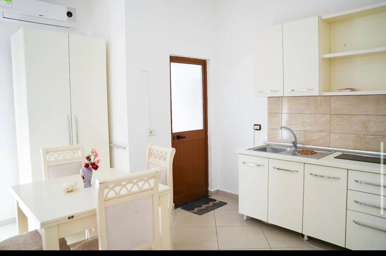 Hotel Kaci Velipojë Buitenkant foto